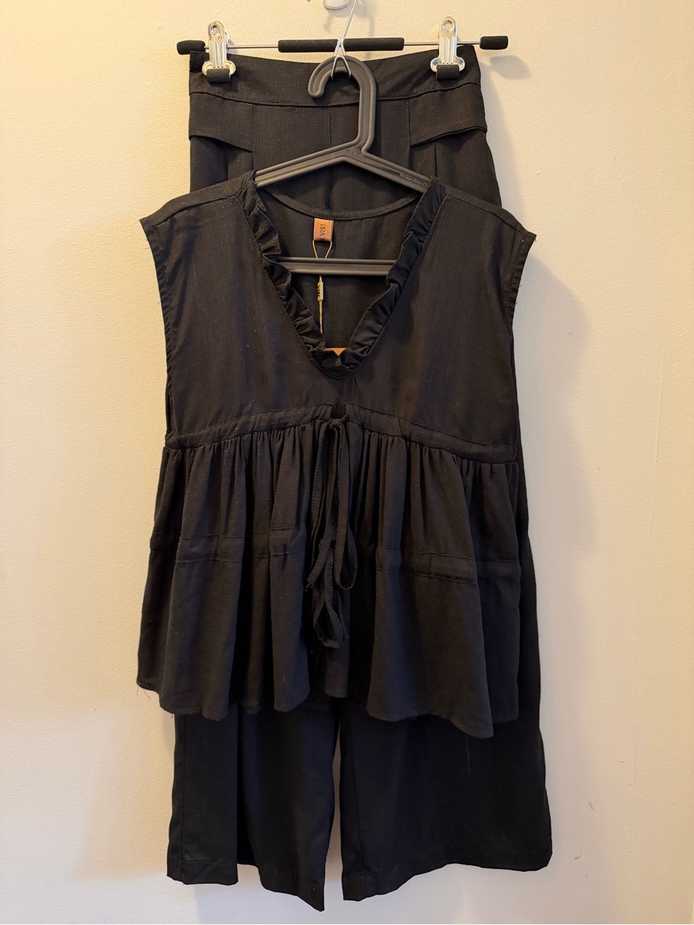Women’s Black Linen Coords with Ruffle V-Neck
